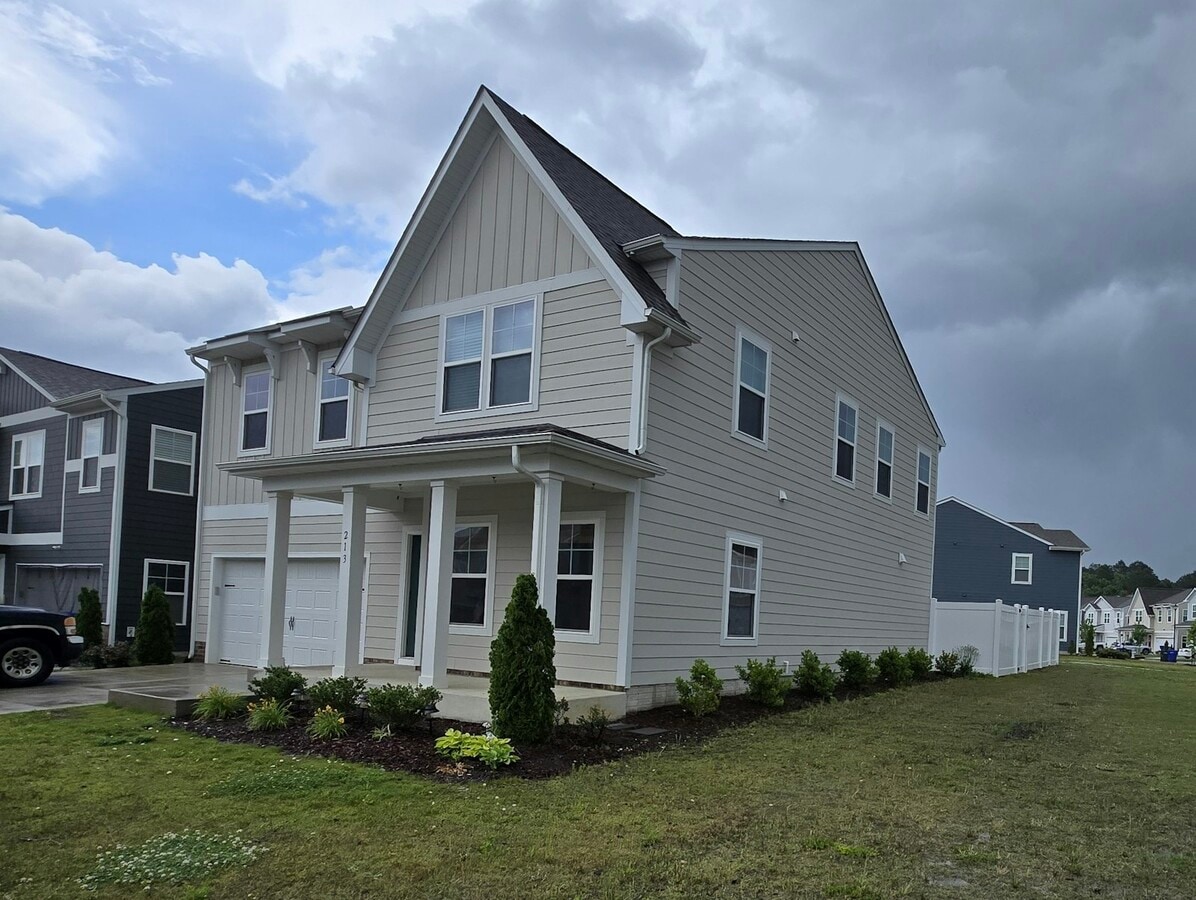 Photo - 213 Mill Stream Dr