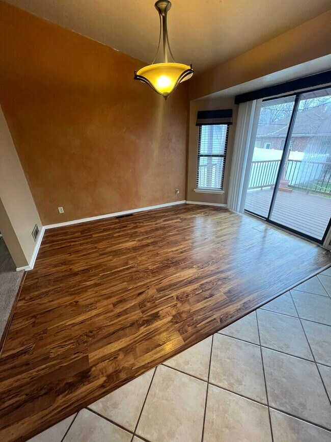 Photo - 3 Bedroom 3 Bathroom Highland area home.