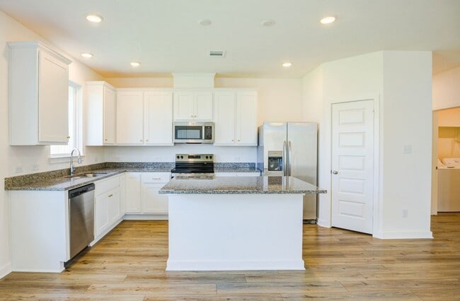 Photo - 2206 Hall of Fame Ct