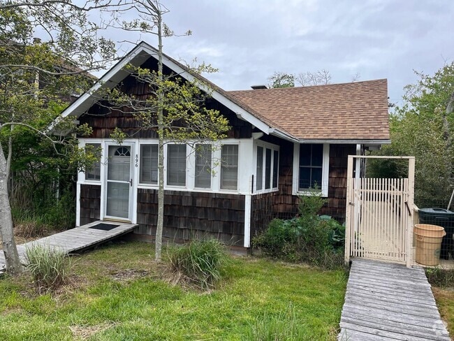 Building Photo - 896 Evergreen Rental