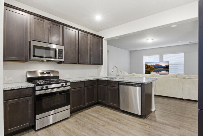 Photo - 8434 Beacon Bay Cir