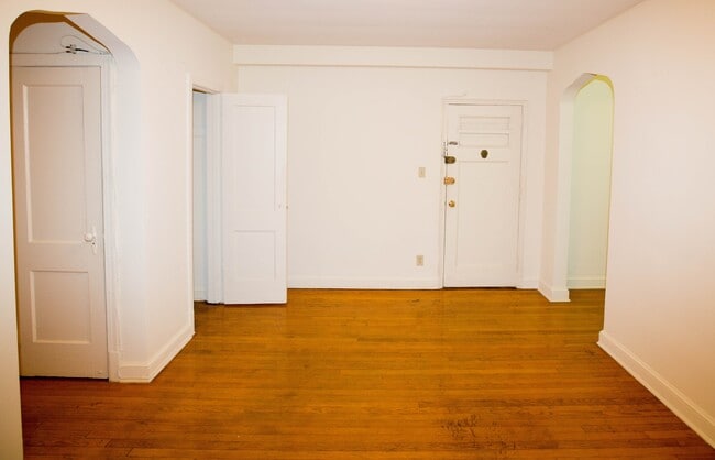 Photo - L'Enfant Apartments