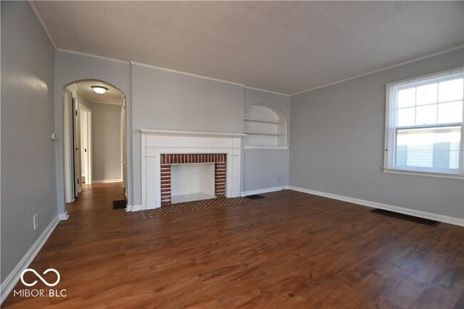 Photo - 5051 E 13th St