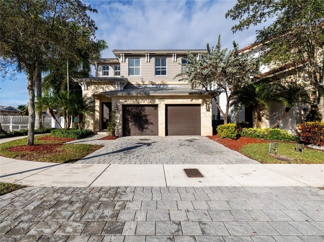 Building Photo - 7010 NW 106th Ave