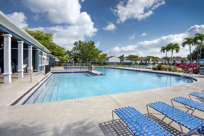 Sunny Lake Apartments