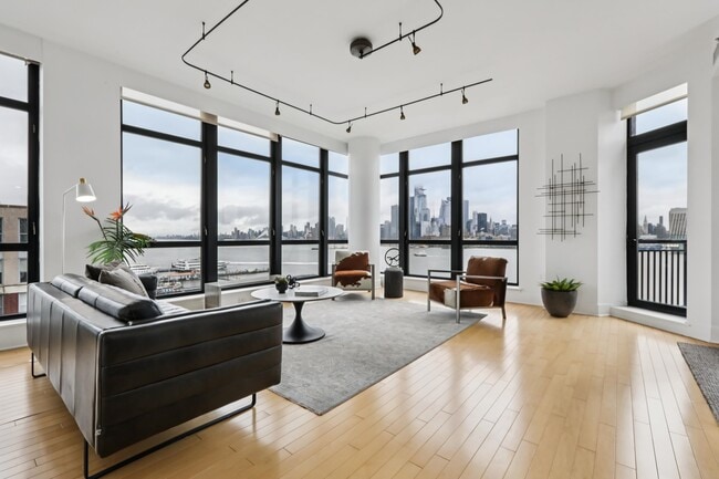 Photo - 1025 Maxwell Ln Unidad 1201