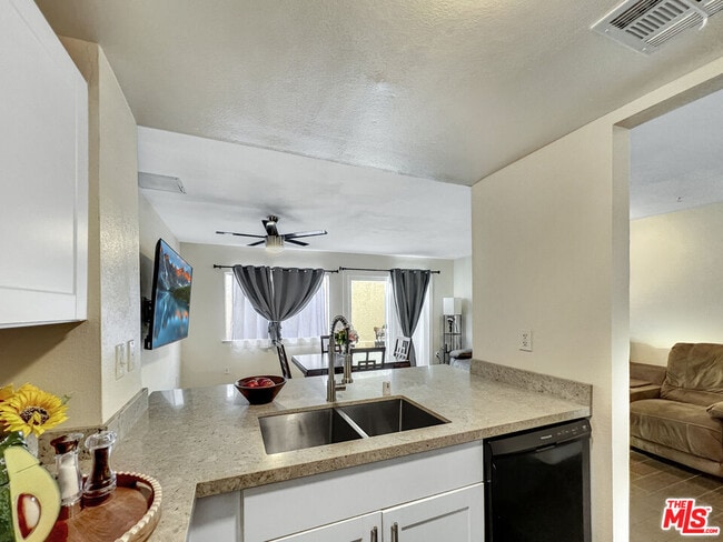 Photo - 13701 Hubbard St Unidad 44