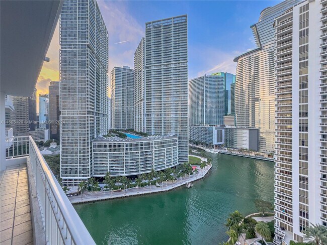 Photo - 801 Brickell Key Blvd Condo