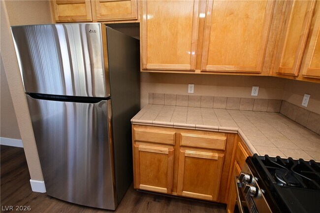 Photo - 10461 Chrisman Ave