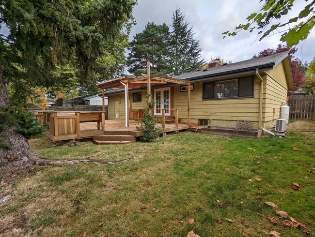 Photo - Great 2 Bedroom With Bonus Space Located in South Eugene!
