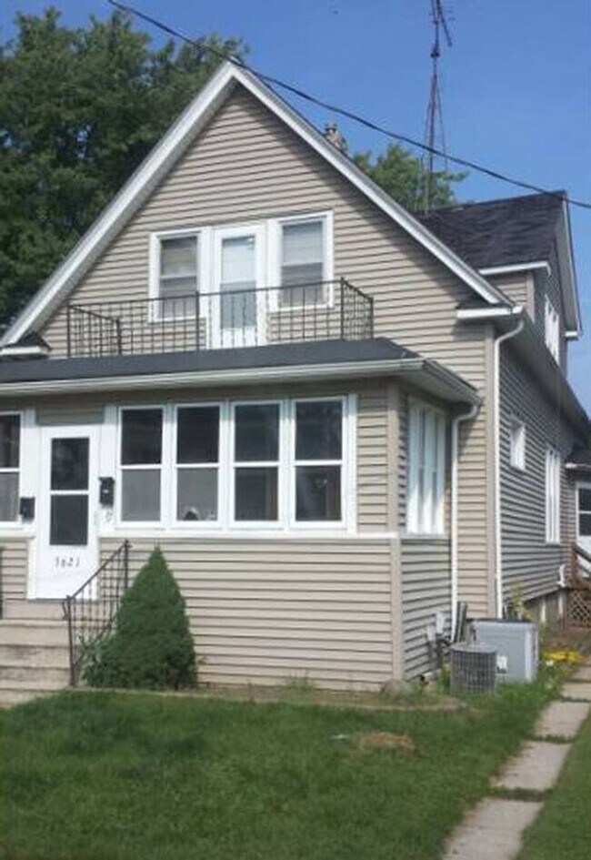 3621 10th Ave Unit 10th Ave Upper