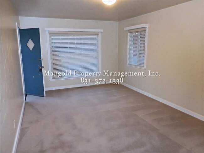 Photo - 844 Newton St