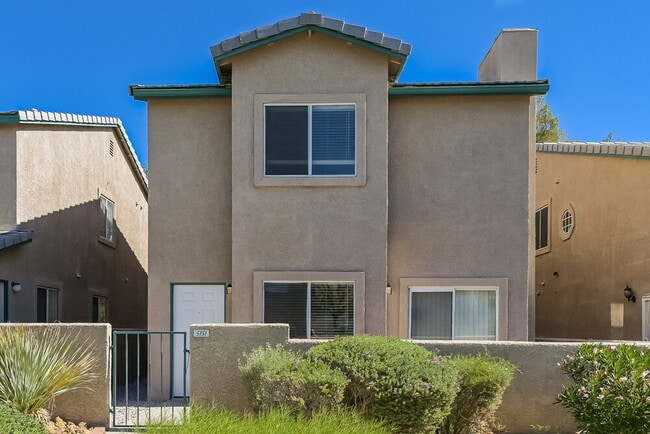 Building Photo - 5151 Souvenir Ln