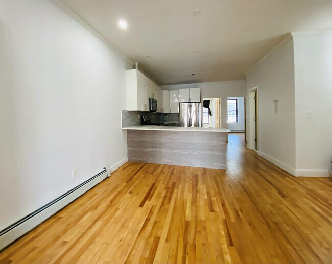 Photo - 354 Bradford St Unidad 1