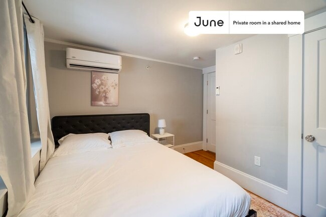 Photo - Room in Shared 4 bed/2 bath home Unit B