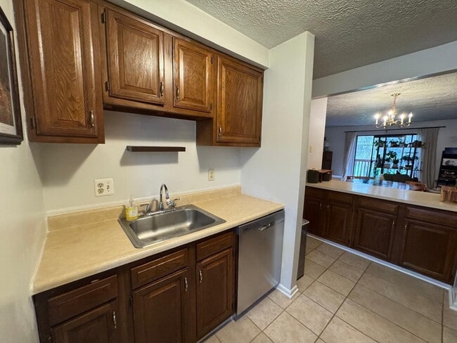 Photo - 307 Brookside Ln