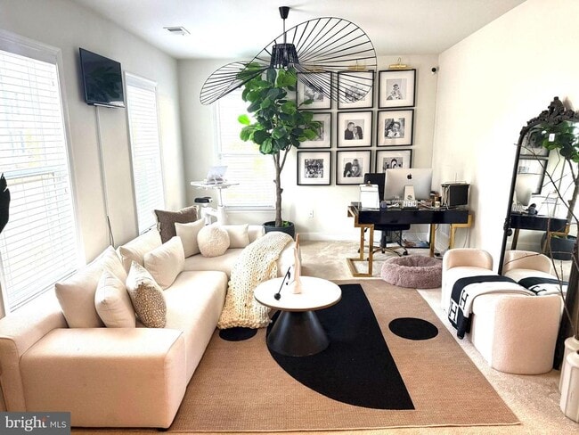 Photo - 17351 Redshank Rd