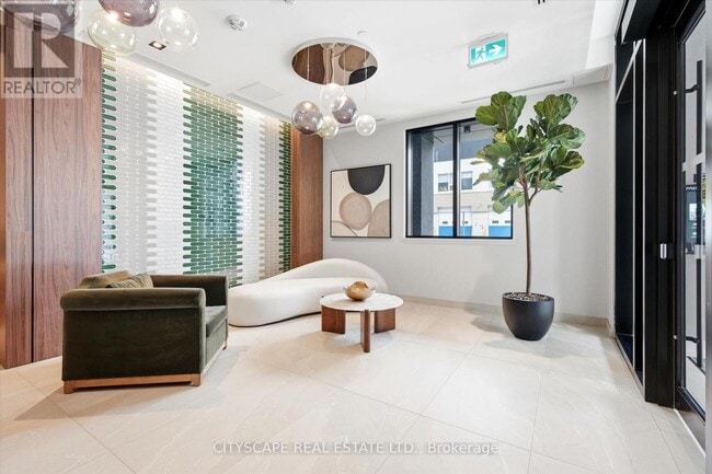 Photo - 758 Dovercourt Rd Unit 701