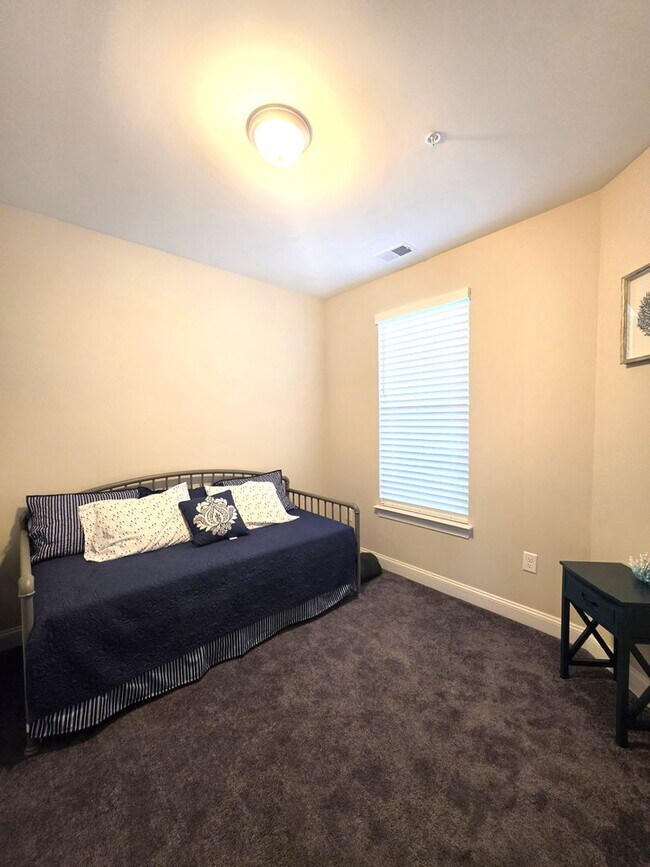 Photo - 150 Ella Kinley Cir