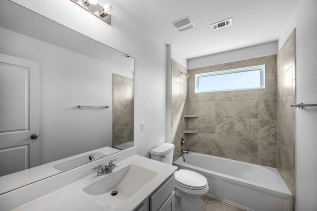 Photo - 124 Concho Brook Bnd