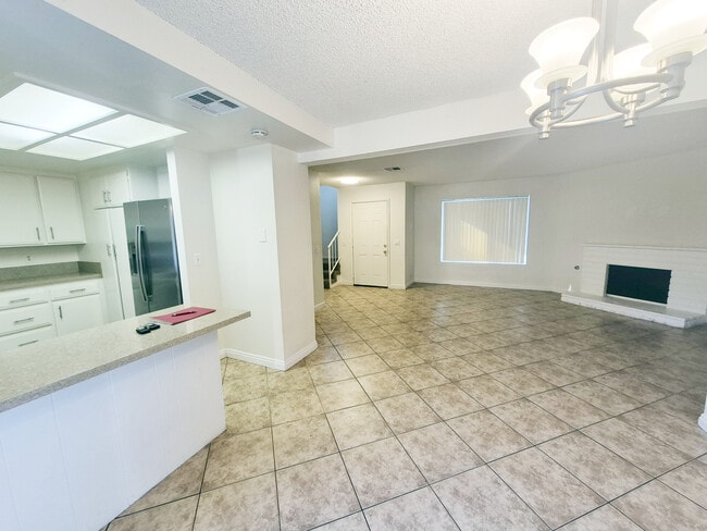 Building Photo - 127 Tiger Ln