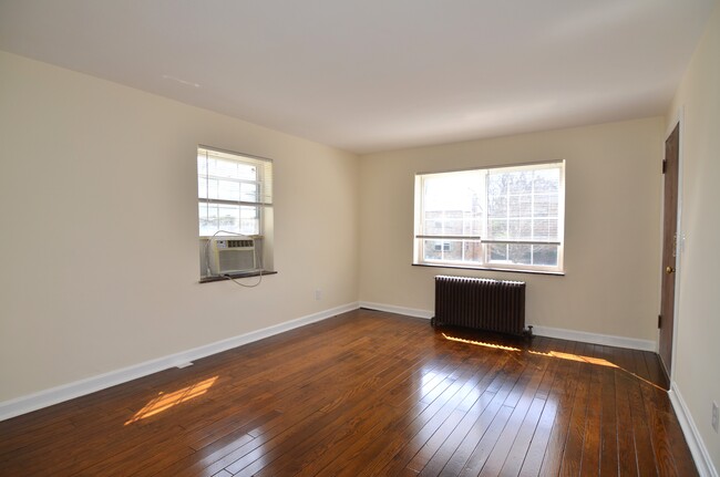 Photo - 2532 Williams Ave Unit 1