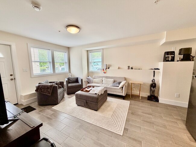 Photo - 13 Dalby St Unit 1