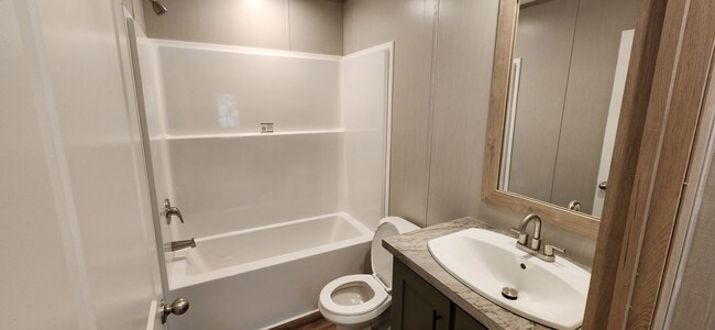 Photo - 33060 Hill Creek Rd