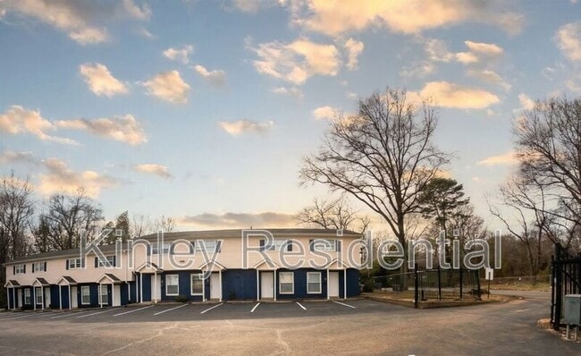 Photo - 613 Key St Unit 7