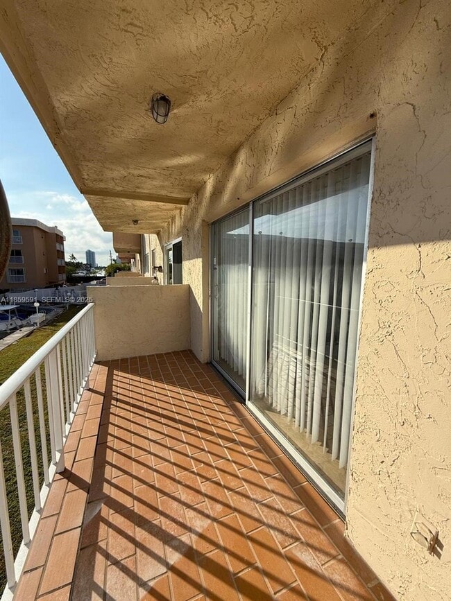 Photo - 3522 NE 171 St Unit 201