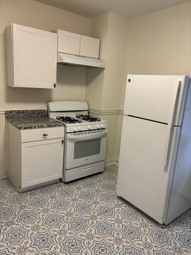 Photo - Charming 2-bedroom 1 bath Unit B