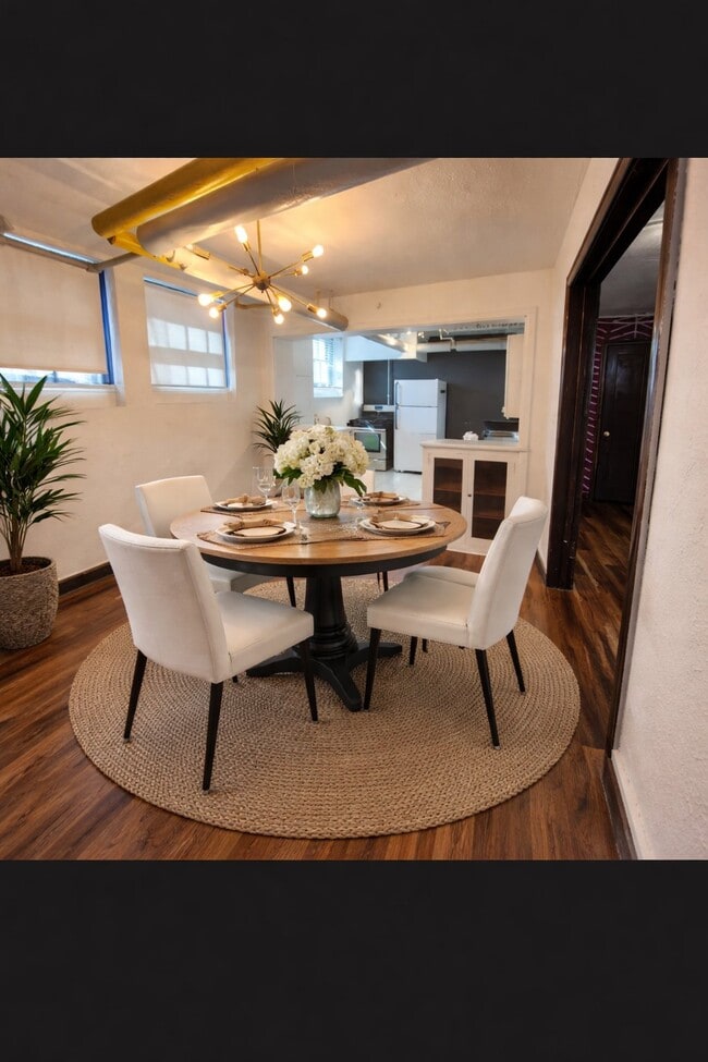 Photo - 963 Logan St Unidad 21