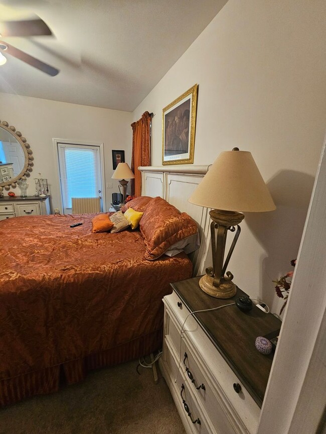 Photo - 3 bdrm 2.5 bath in downtown area