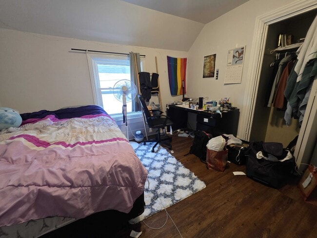 Photo - 308 Collingwood St