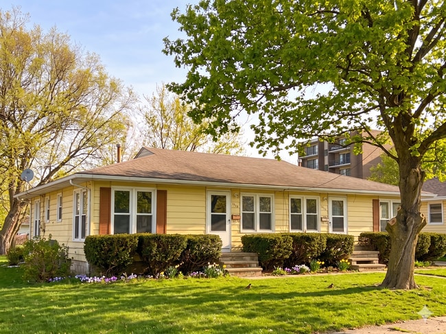 Building Photo - 1312 W 37th St