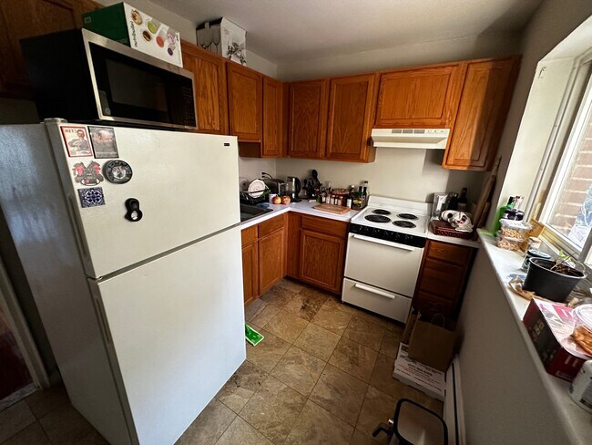 Building Photo - 41 Park Dr Rental