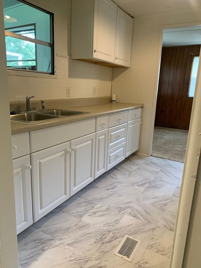 24 Agan Dr