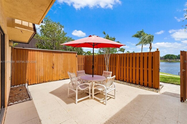 Photo - 5830 SE Windsong Ln