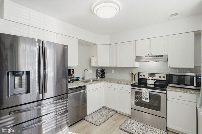 Photo - 1013 Copperfield Ct