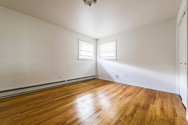 Photo - 14015 S Tracy Ave