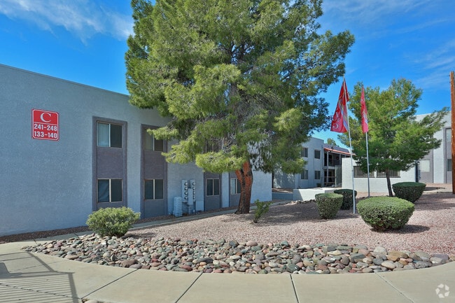 Mountain Lakes Apartments