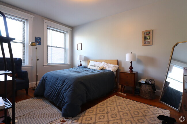 Building Photo - 175 Harvard St Unit 1 Rental