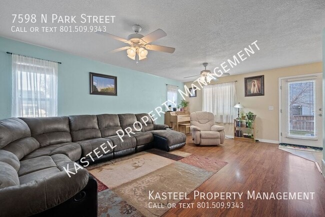 Photo - 7598 N Park St