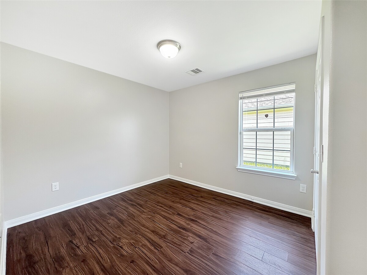 Photo - 7426 Blue Jay Dr