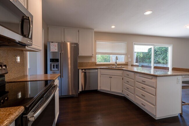 Photo - 1359 Shade Oak Ln