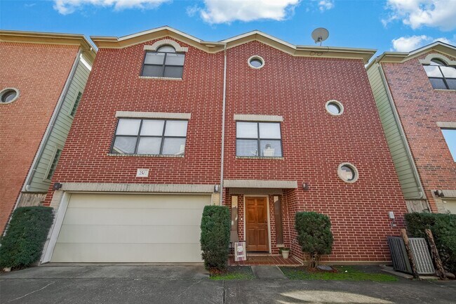 Photo - 2502 Brinkman St