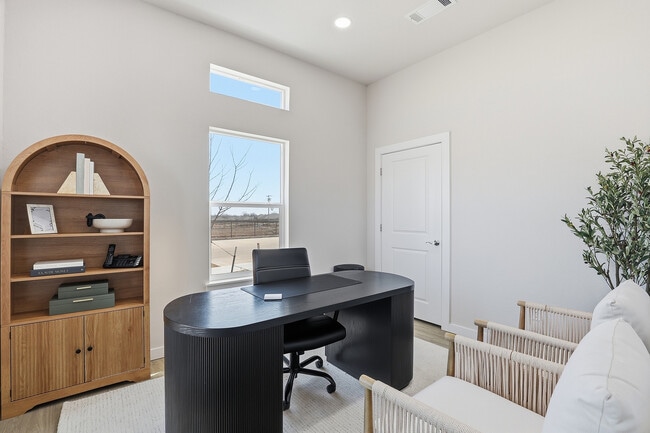 Leasing Office