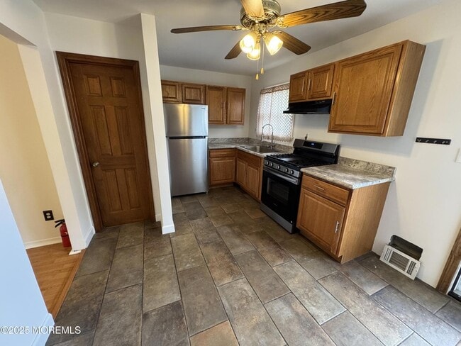 Photo - 156 Primrose Ln Unit 156