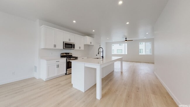 Building Photo - 546 S 1040 W