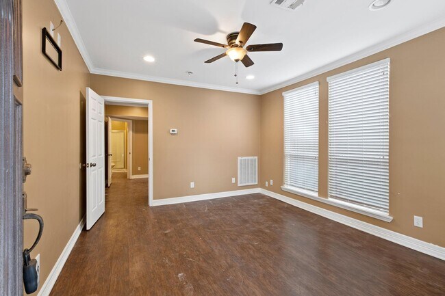 Photo - 4306 Wilmer St Unidad 2